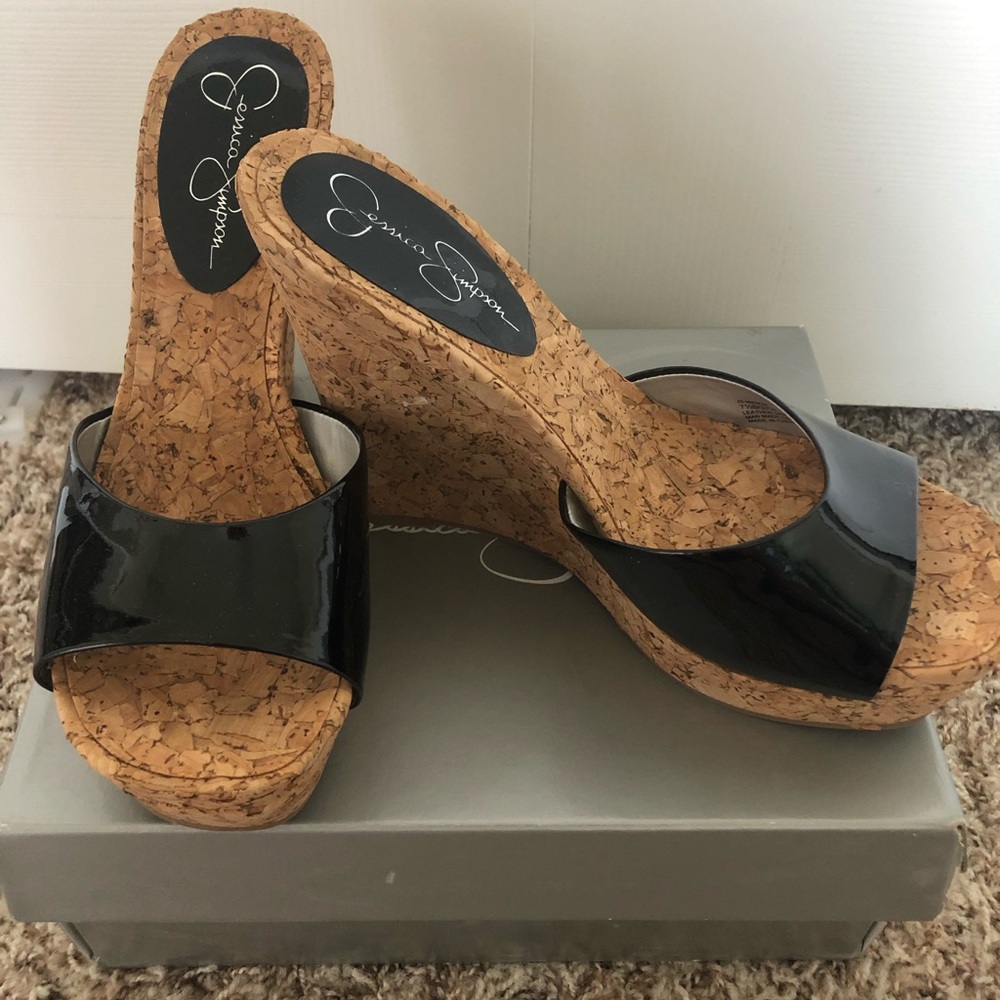 Jessica Simpson 7.5 black patent heels